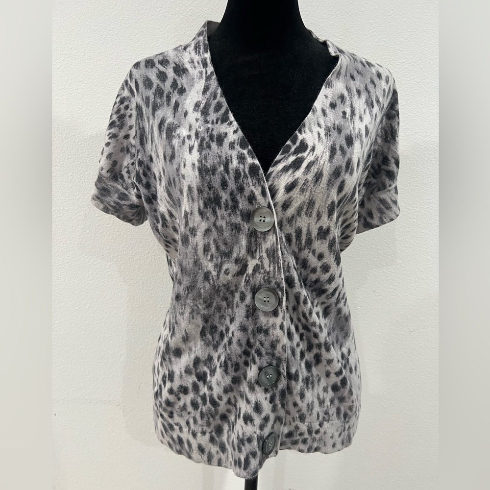 Kenneth Cole Reaction| Luxury Fabric - Silk & Angora | Leopard Print Top| M